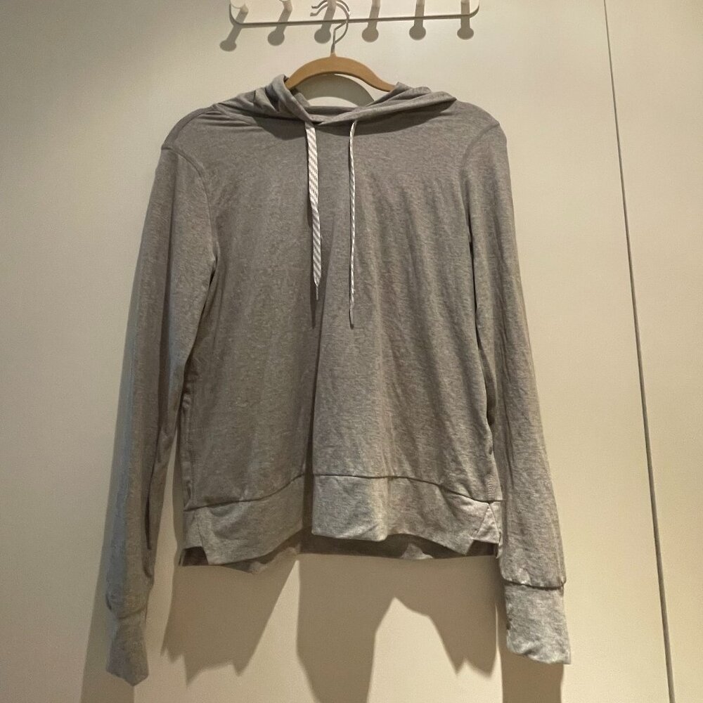Thread & Supply Hoodie in Heather Grey